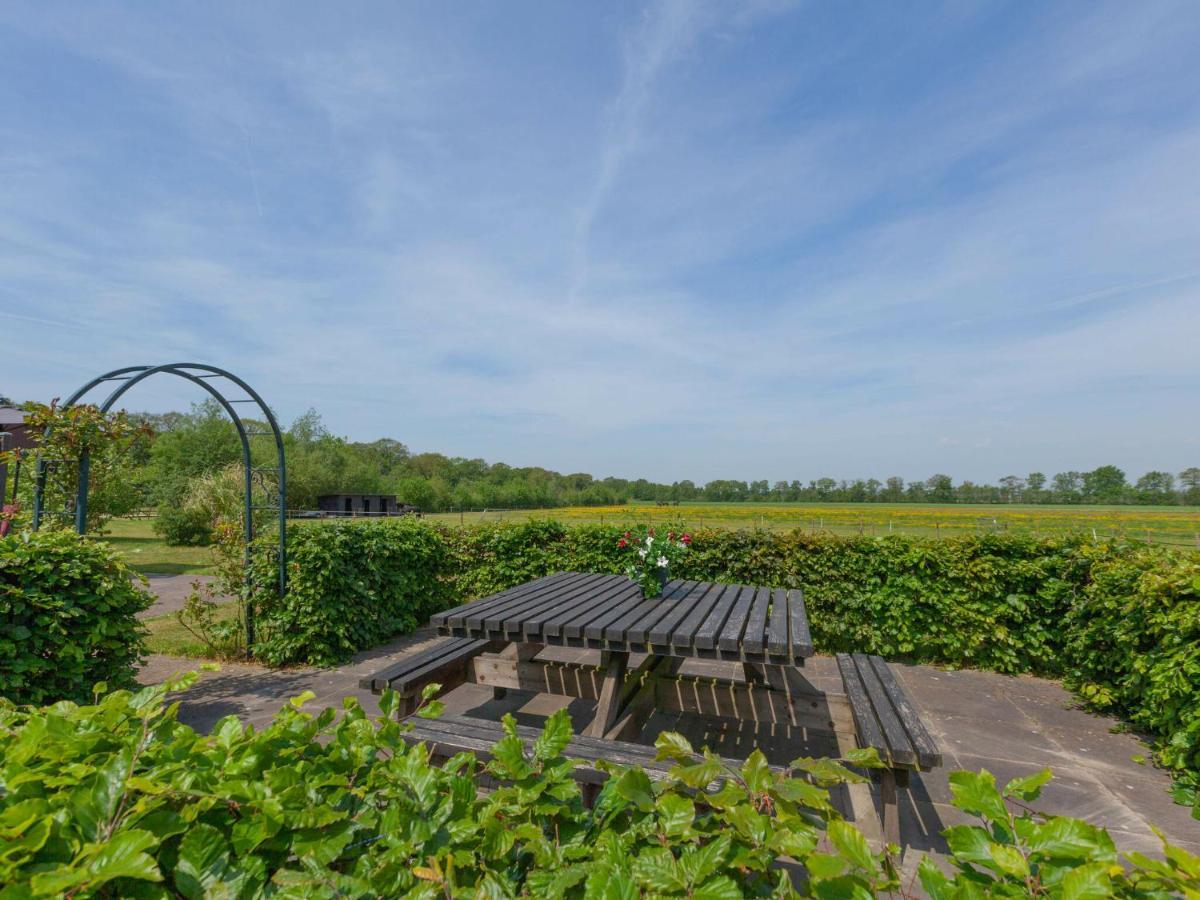 Luxury Holiday Home With Private Terrace Langweer Ngoại thất bức ảnh